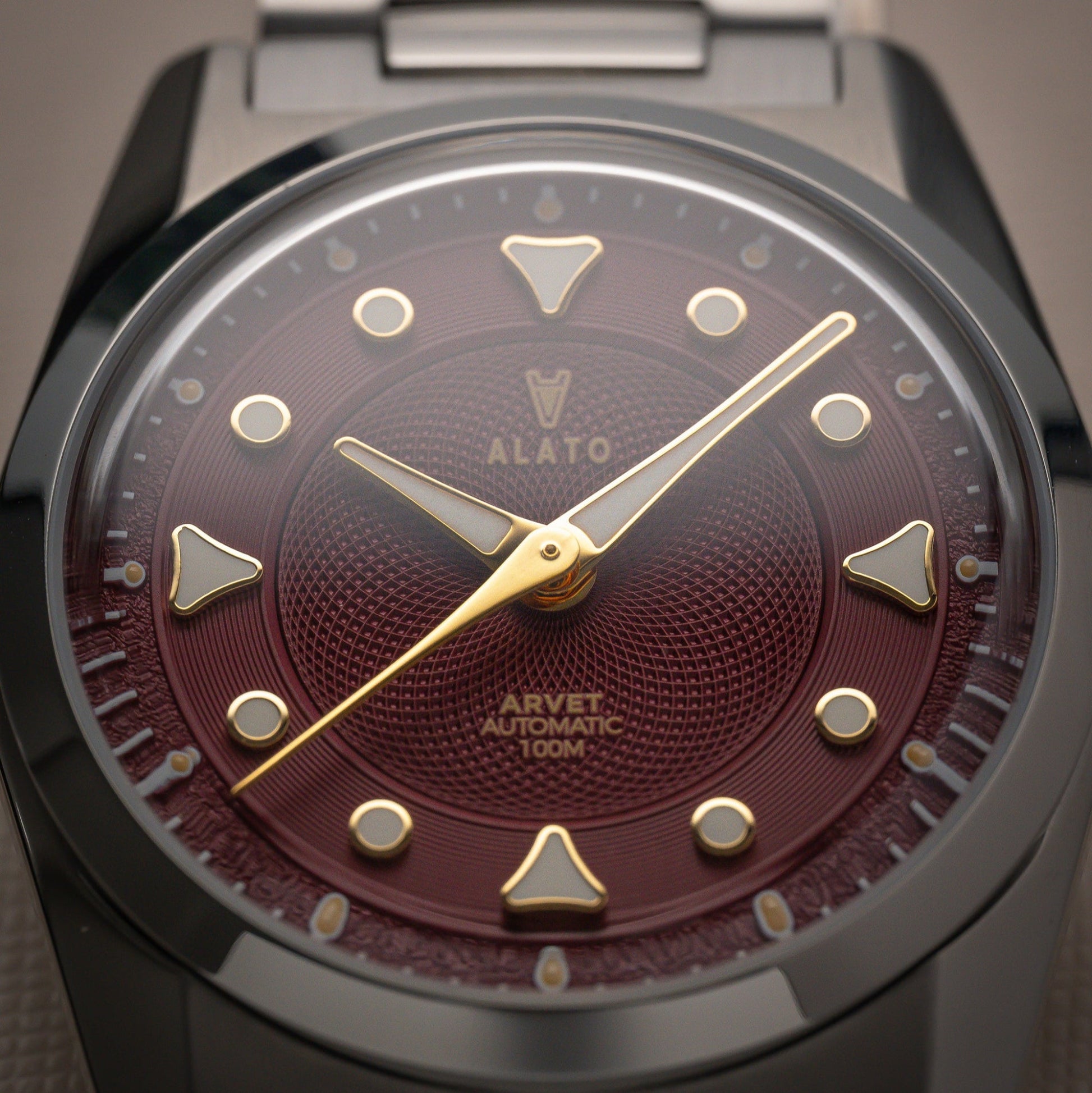 ARVET Automatic 100M 38mm - Klockor